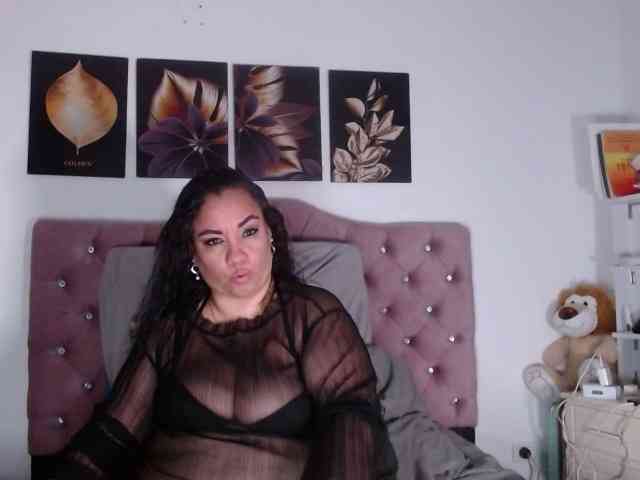 im-helenn webcam