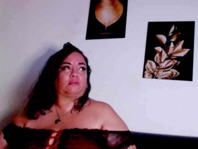 im-helenn webcam