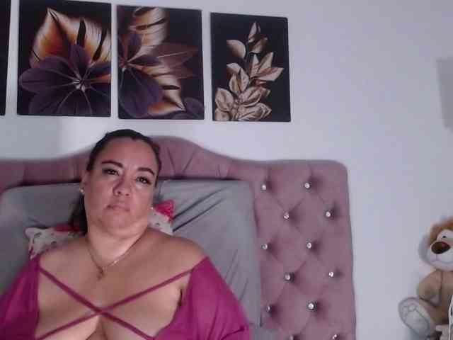im-helenn webcam