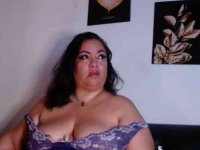 im-helenn webcam