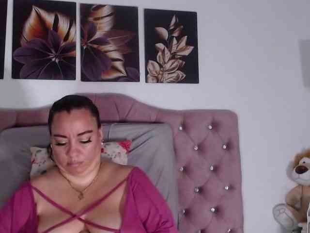 im-helenn webcam