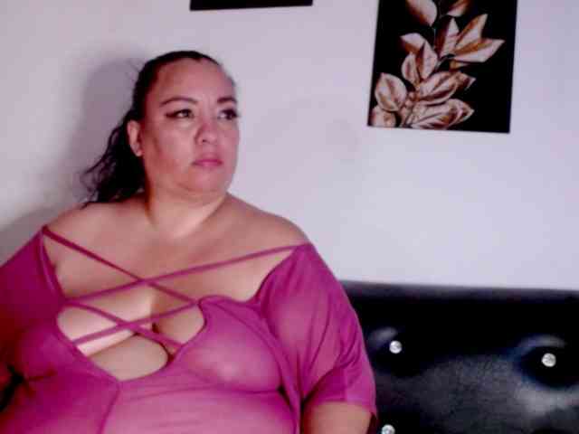 im-helenn webcam