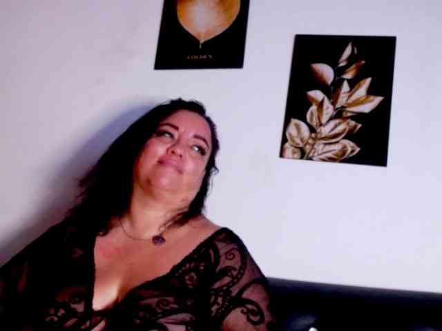 im-helenn webcam