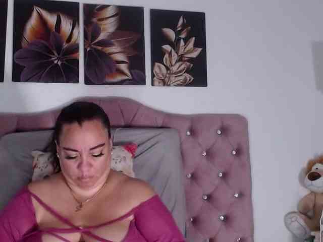 im-helenn webcam