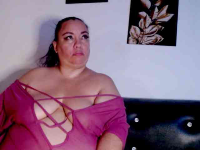 im-helenn webcam