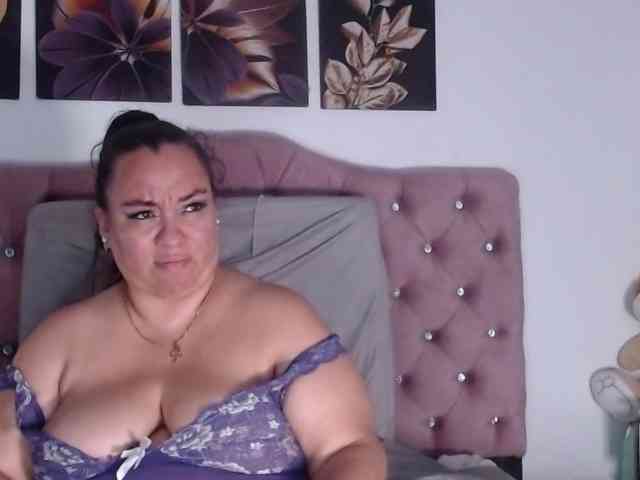 im-helenn webcam
