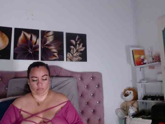 im-helenn webcam