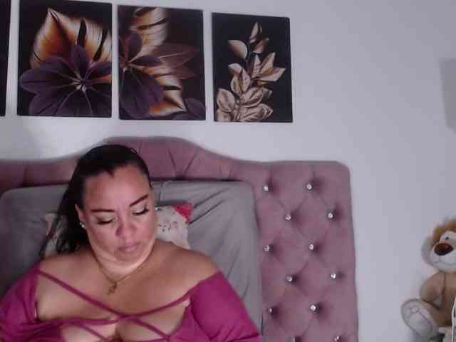 im-helenn webcam