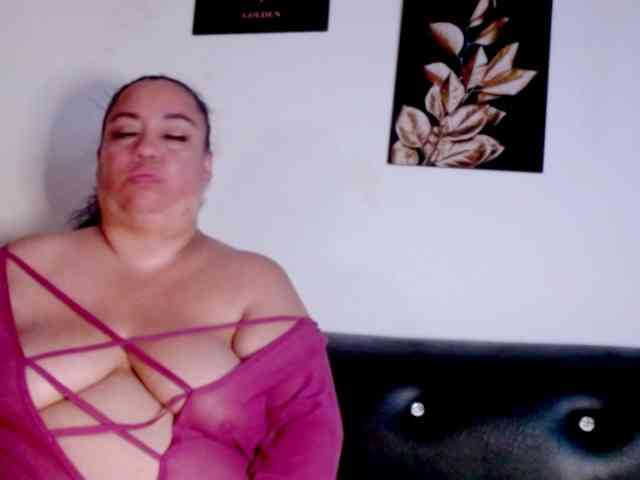 im-helenn webcam