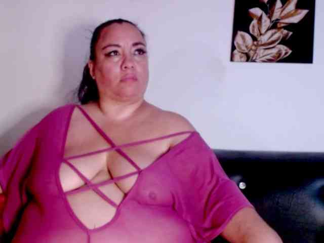 im-helenn webcam