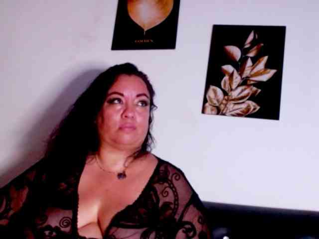 im-helenn webcam