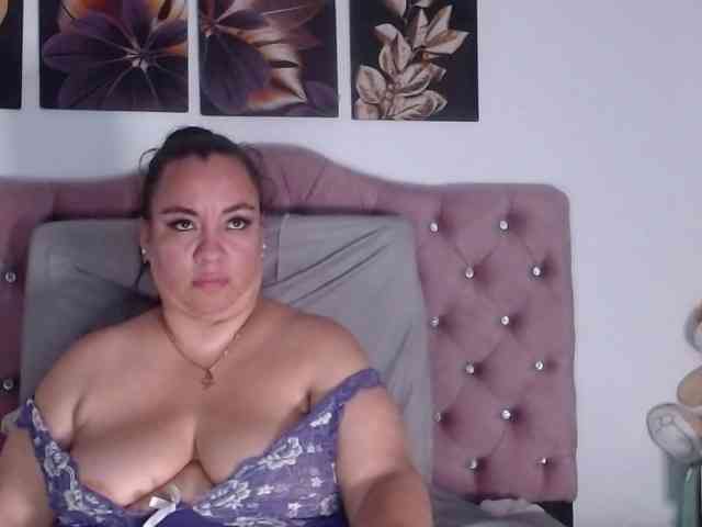 im-helenn webcam
