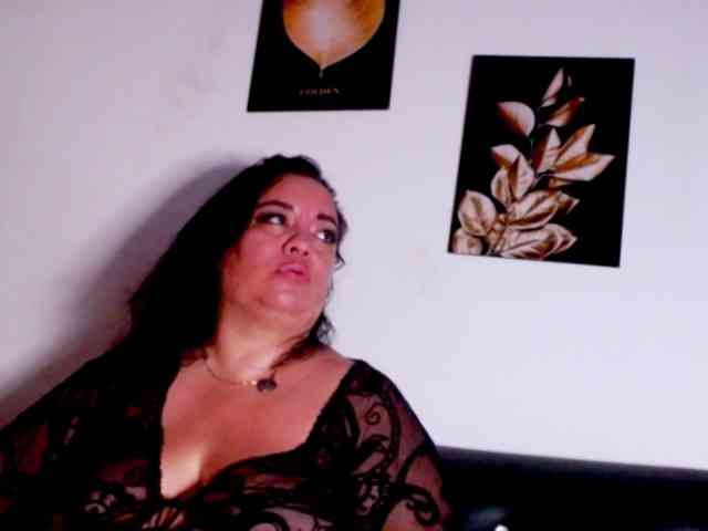 im-helenn webcam