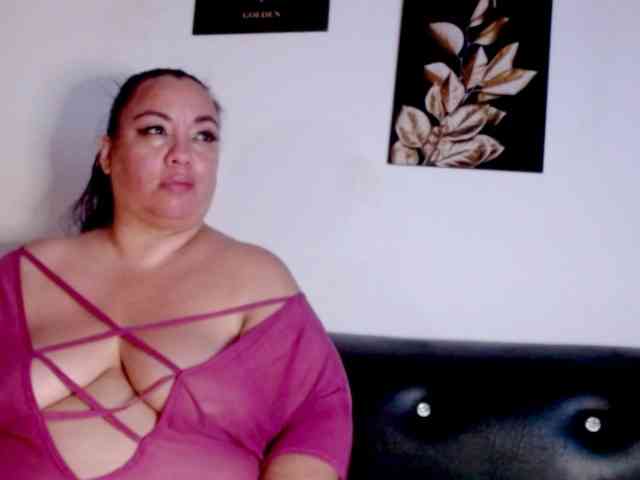im-helenn webcam