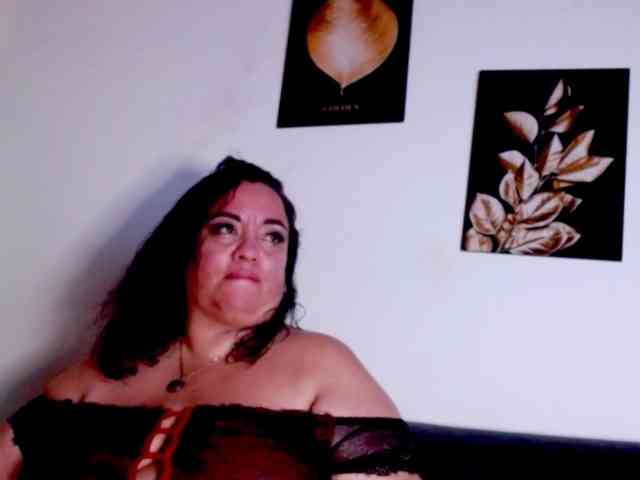 im-helenn webcam