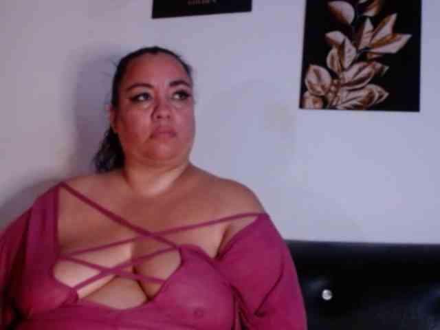im-helenn webcam