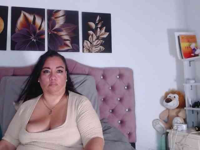 im-helenn webcam