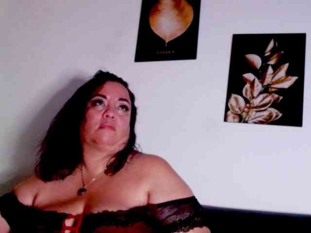 im-helenn webcam