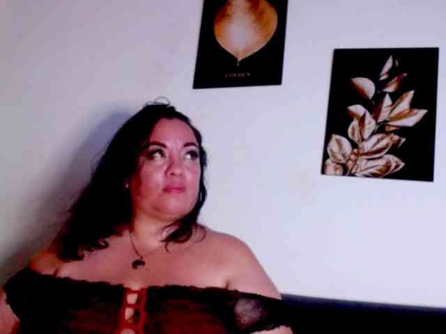 im-helenn webcam