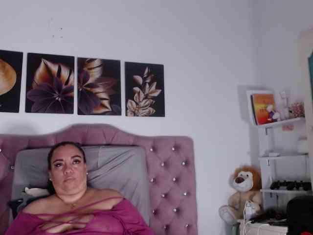 im-helenn webcam