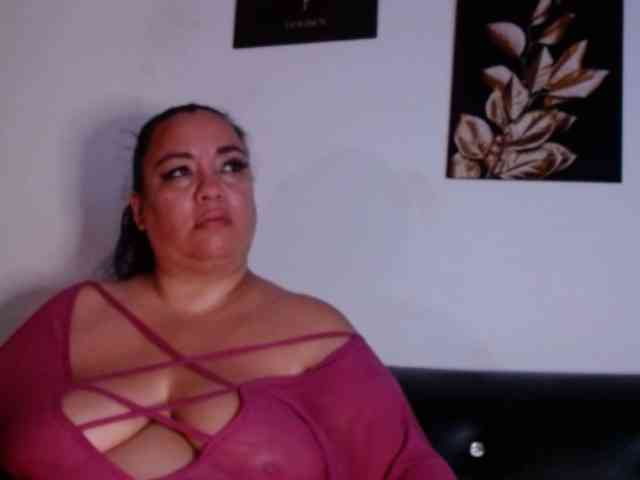 im-helenn webcam