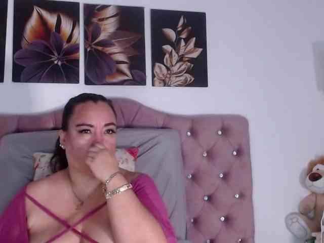 im-helenn webcam