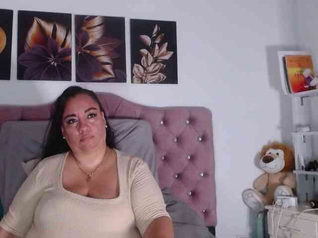 im-helenn webcam