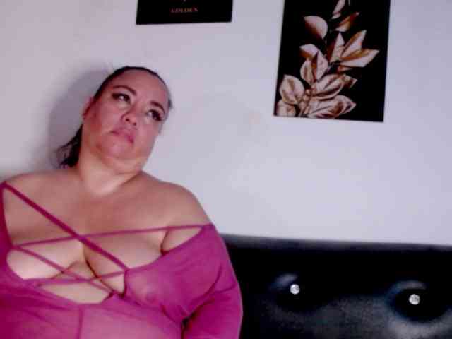 im-helenn webcam