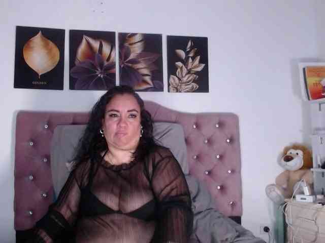 im-helenn webcam