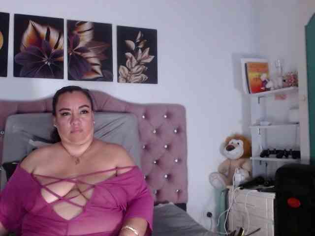 im-helenn webcam