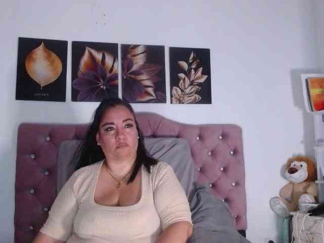im-helenn webcam