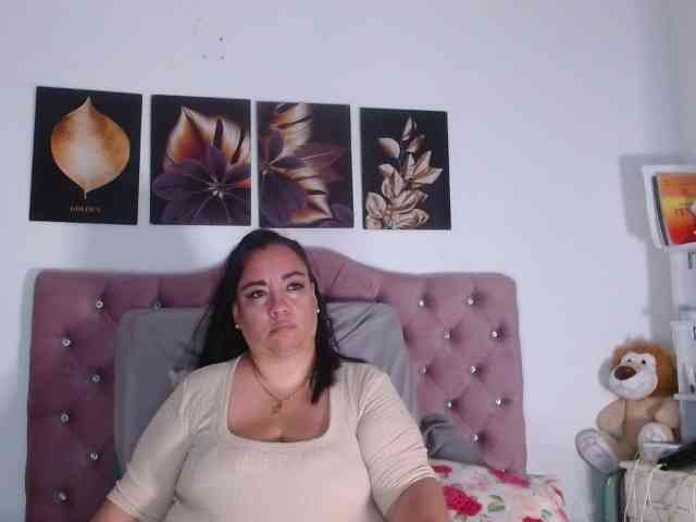 im-helenn webcam
