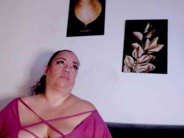 im-helenn webcam
