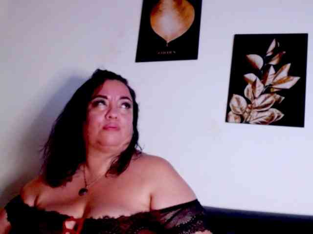im-helenn webcam