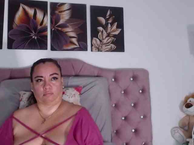 im-helenn webcam