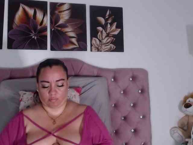 im-helenn webcam
