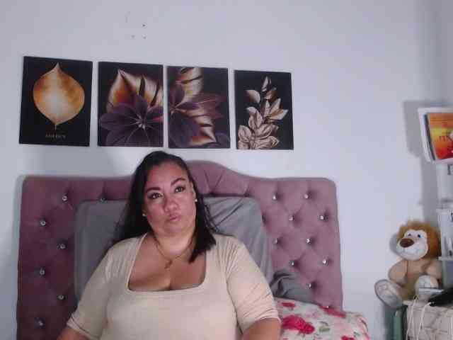 im-helenn webcam