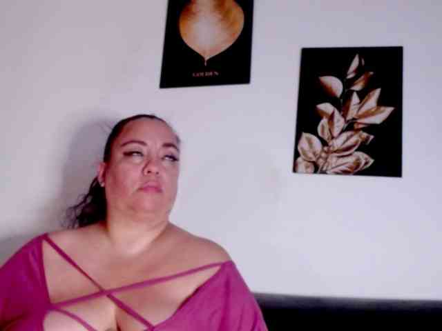 im-helenn webcam