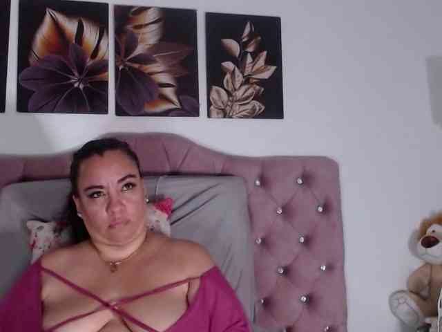 im-helenn webcam