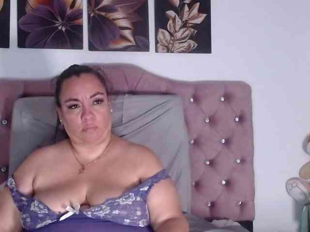 im-helenn webcam