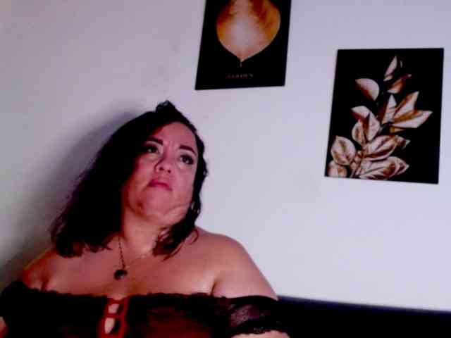 im-helenn webcam