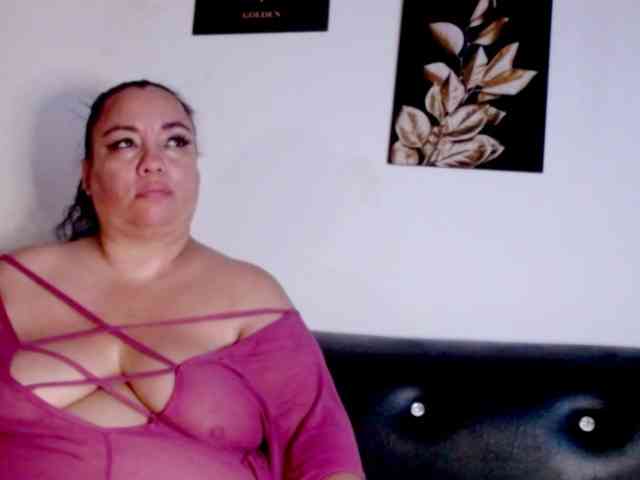 im-helenn webcam