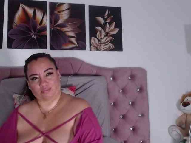 im-helenn webcam