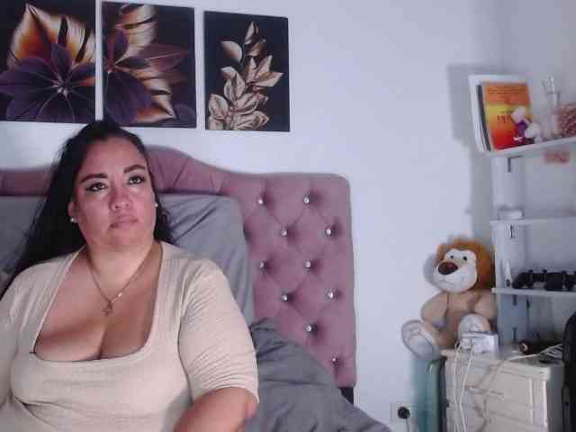 im-helenn webcam