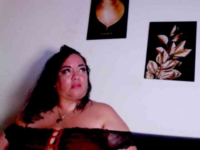 im-helenn webcam