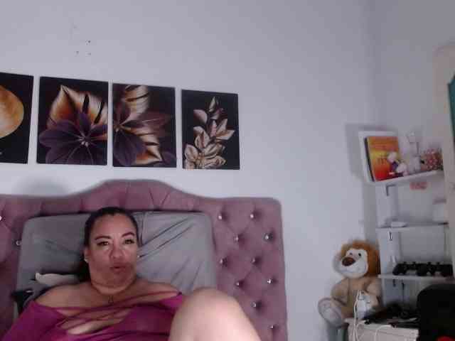 im-helenn webcam