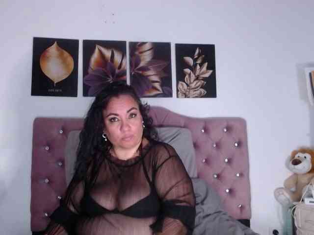 im-helenn webcam