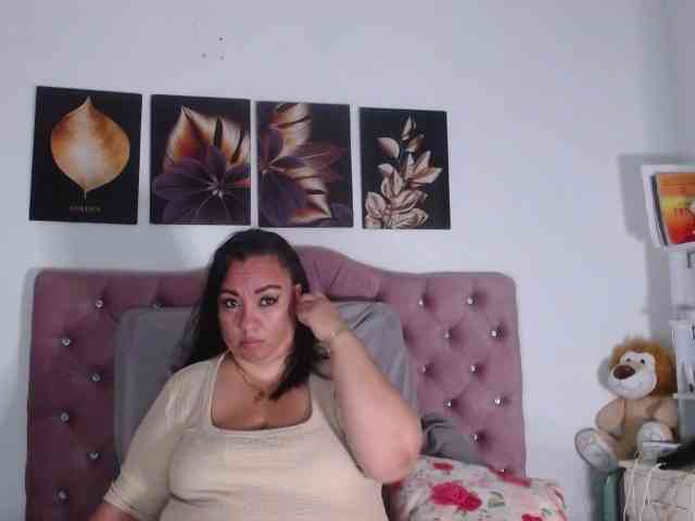 im-helenn webcam