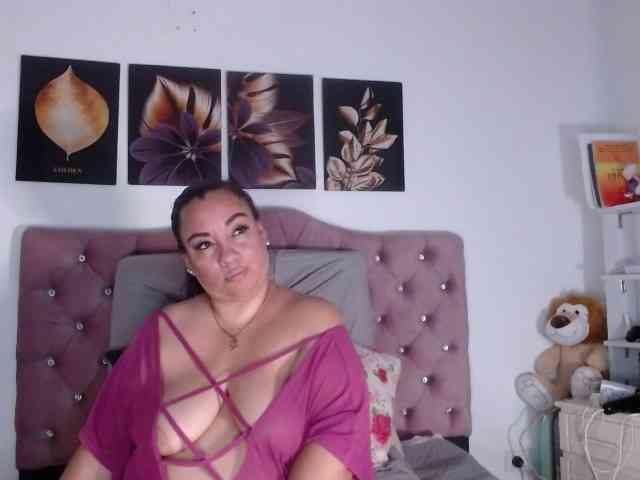 im-helenn webcam