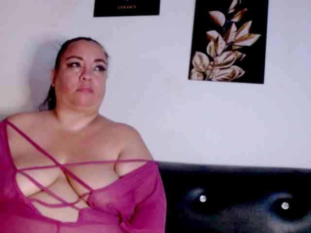 im-helenn webcam